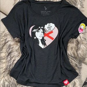💔 Love Is Pain Tee-Shirt NWT.
